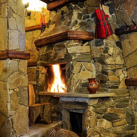 Dzhangal ホテル 3*